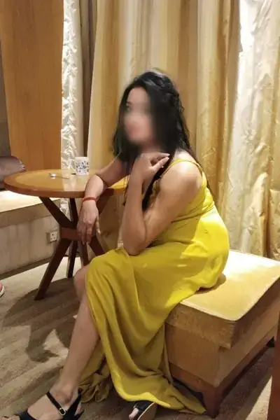 Aisha – Independent Call Girl in Lucknow | Gomti Nagar & Chinhat - image 3